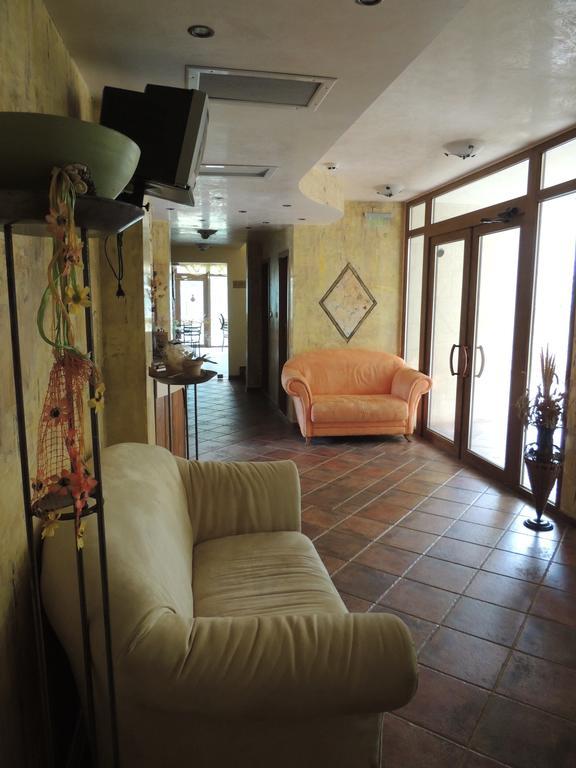 Hotel Black Sea Dreams เนเซบาร์ ภายนอก รูปภาพ