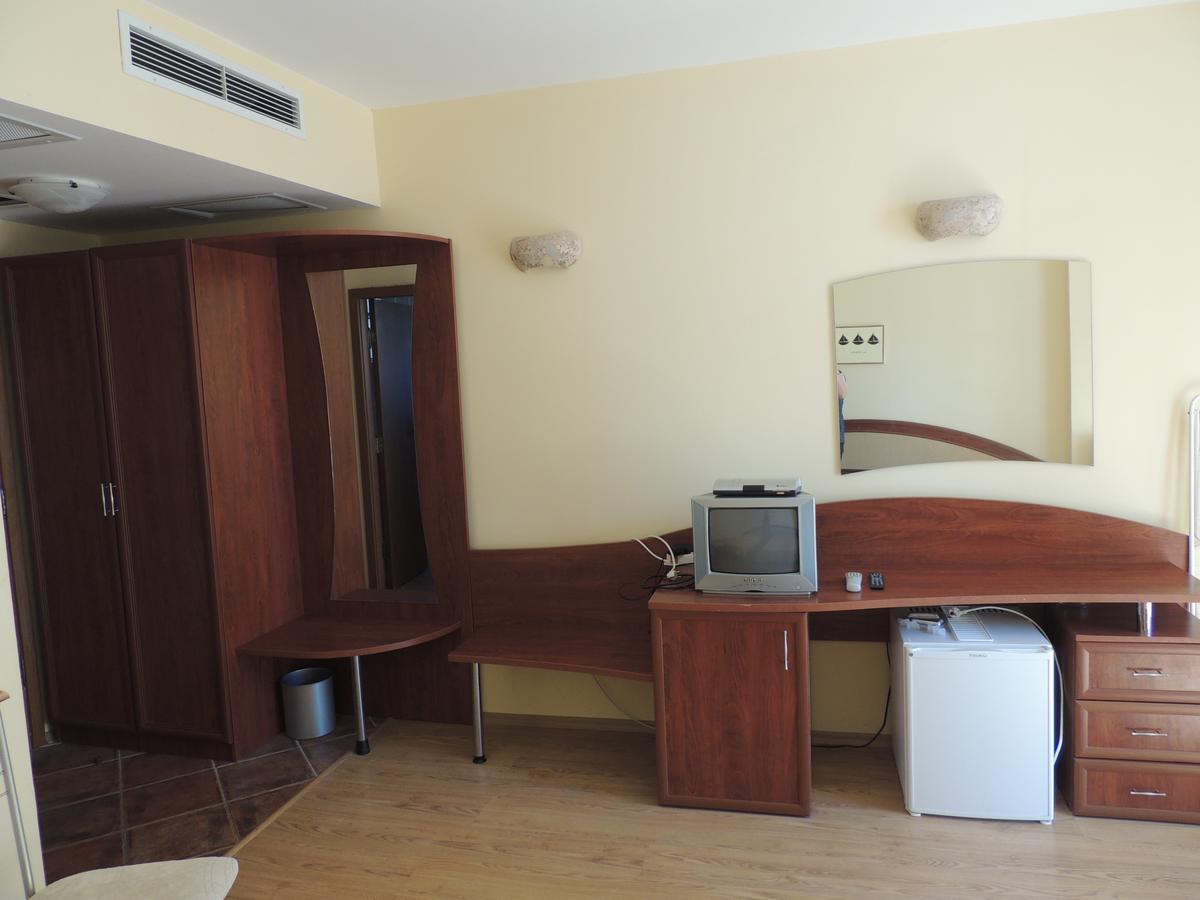 Hotel Black Sea Dreams เนเซบาร์ ภายนอก รูปภาพ